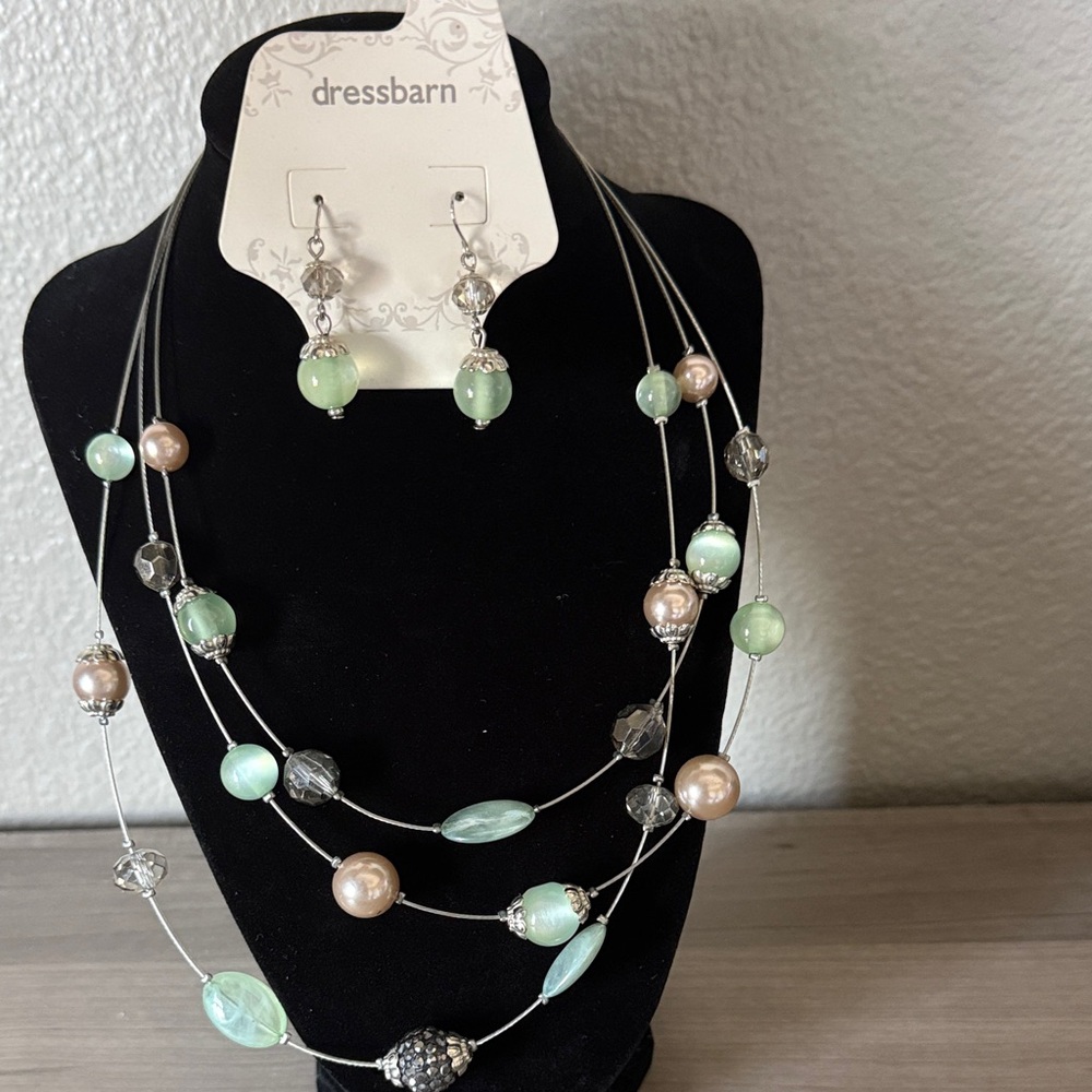 Dressbarn Mint Green and Silver Multi-Strand Necklace Set